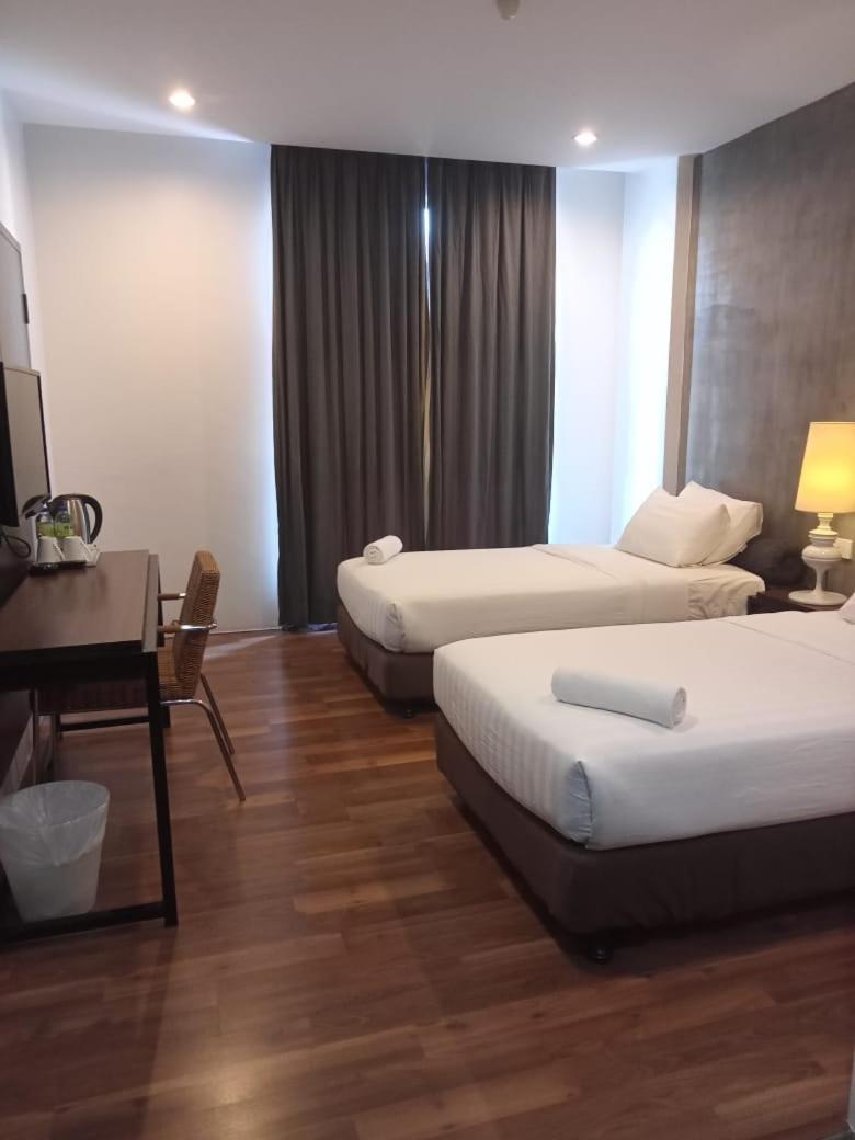 T+ Hotel Sungai Korok Алор Сетар Екстериор снимка