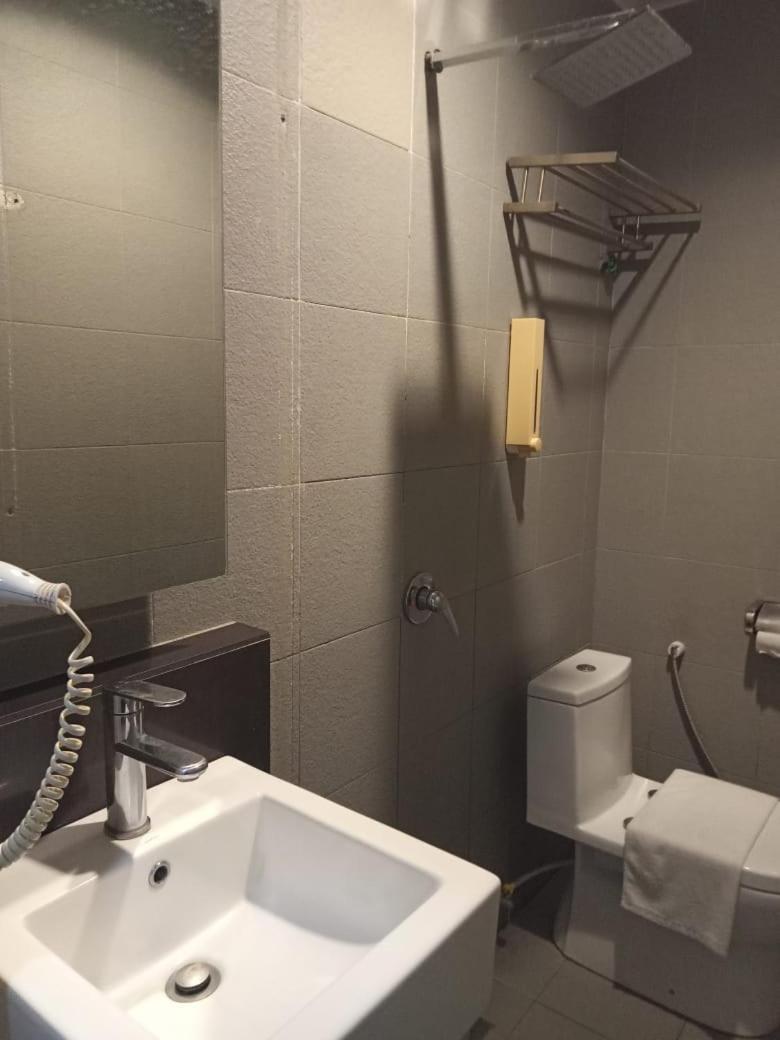 T+ Hotel Sungai Korok Алор Сетар Екстериор снимка